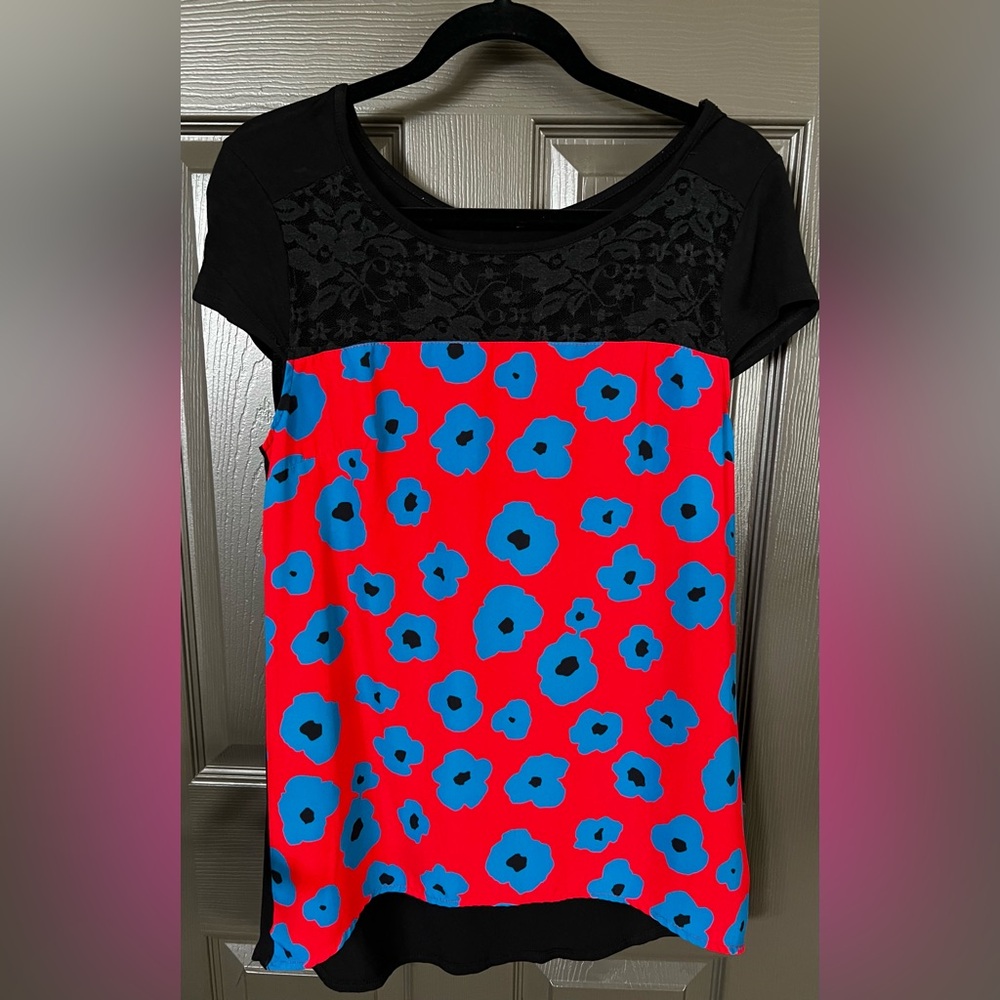 Black flower and lace blouse by Pixley